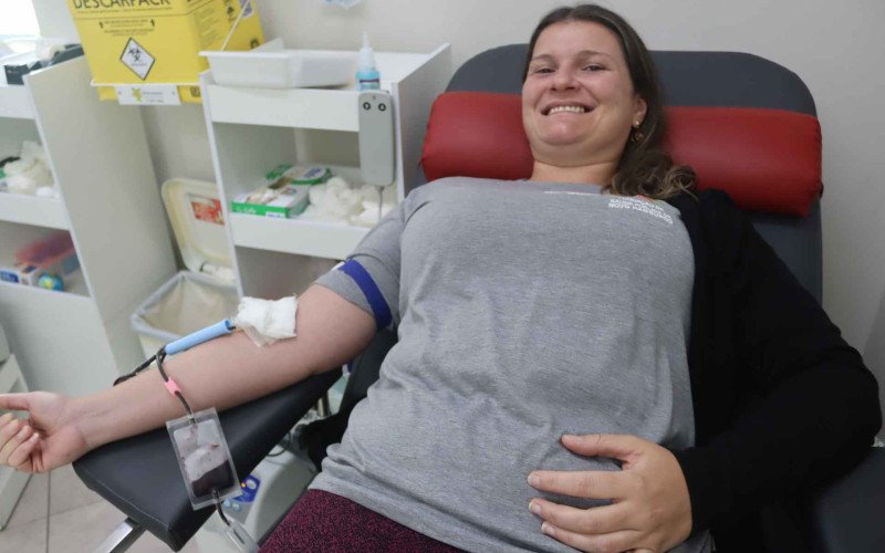 Andrissa conta que doa de duas a tr&ecirc;s vezes por ano por conhecer a realidade de hospitais p&uacute;blicos