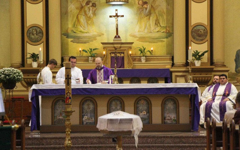 Corpo de monsenhor foi velado na Catedral São Luiz Gonzaga | abc+