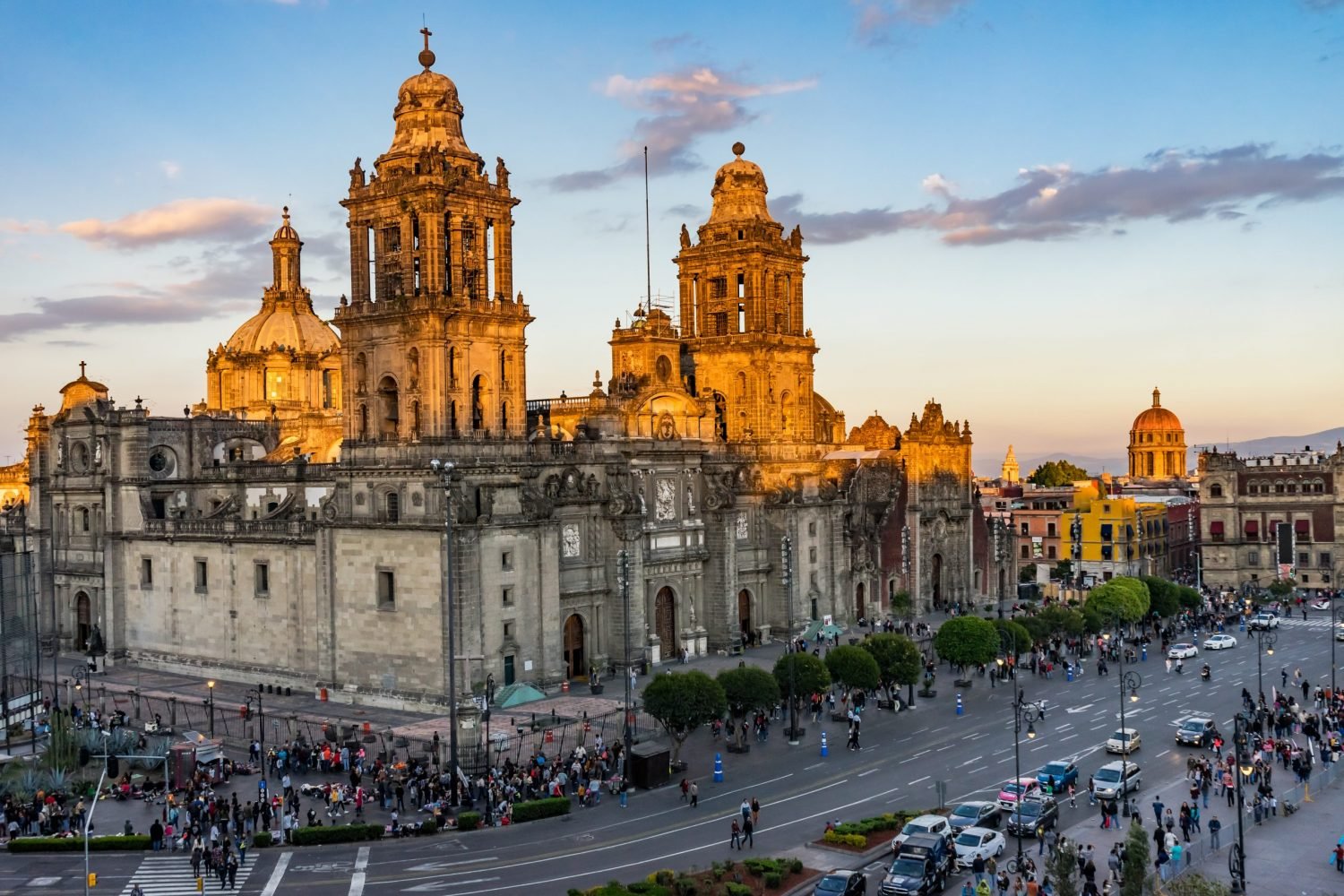 Cidade do M&eacute;xico est&aacute; afundando 24 cent&iacute;metros por ano; problema j&aacute; &eacute; visto do espa&ccedil;o pela Nasa