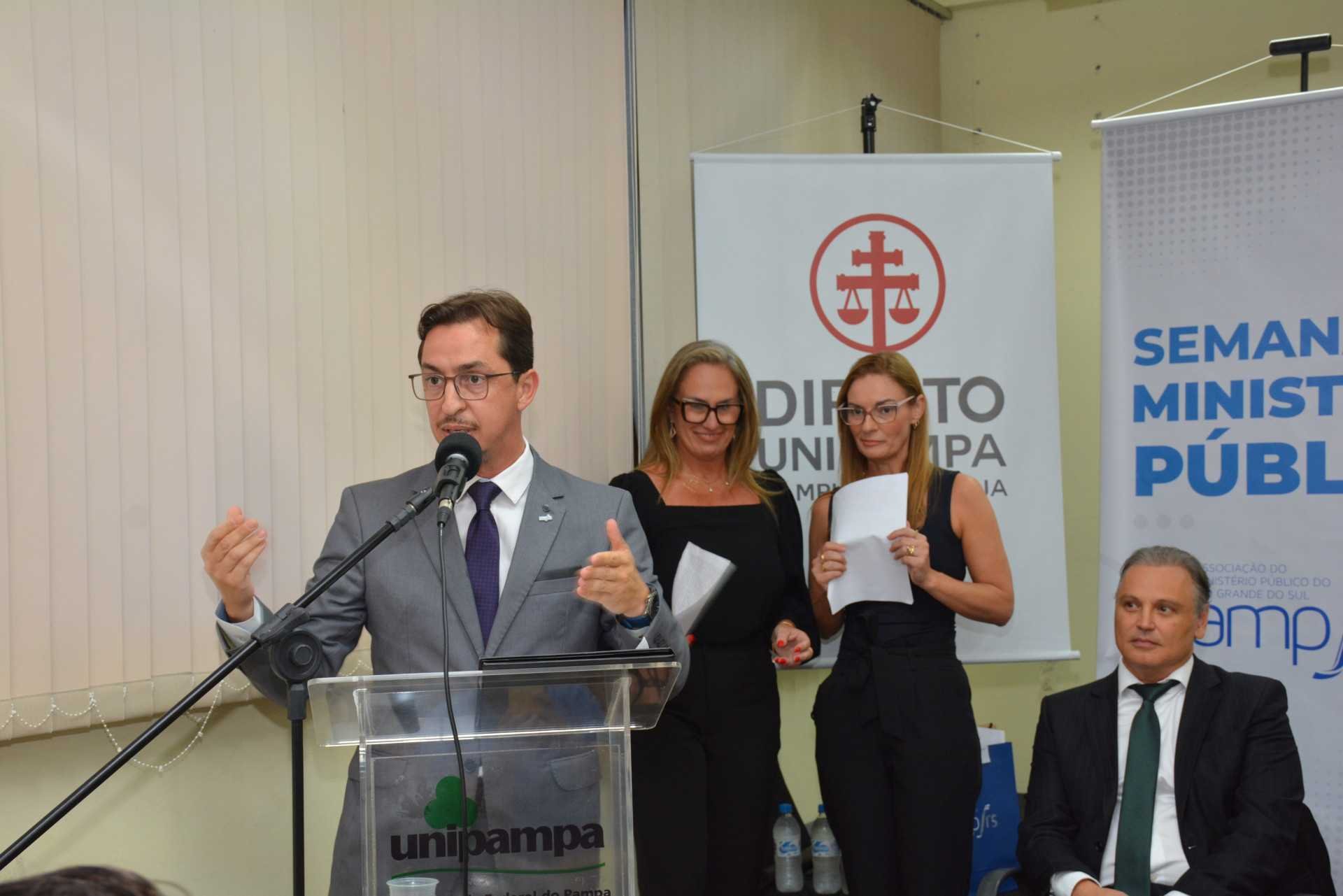 Palestra sobre violência de gênero integra ações da primeira Semana do Ministério Público de Novo Hamburgo