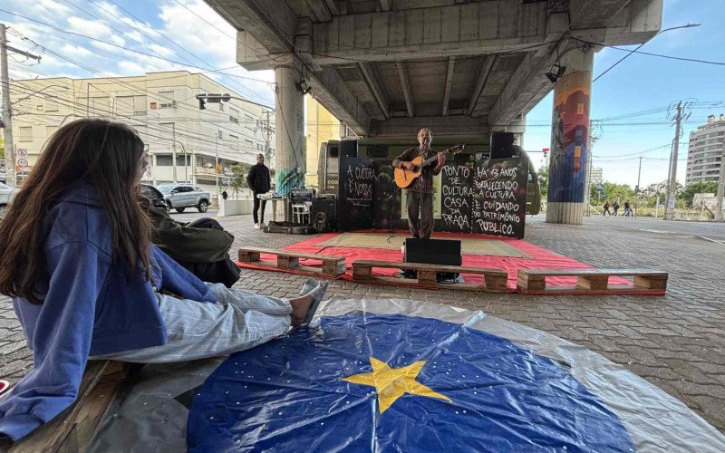 Festival Artístico Cultural Sábado na Praça movimentou Praça Punta del Este, no Centro de Novo Hamburgo, neste sábado (9)