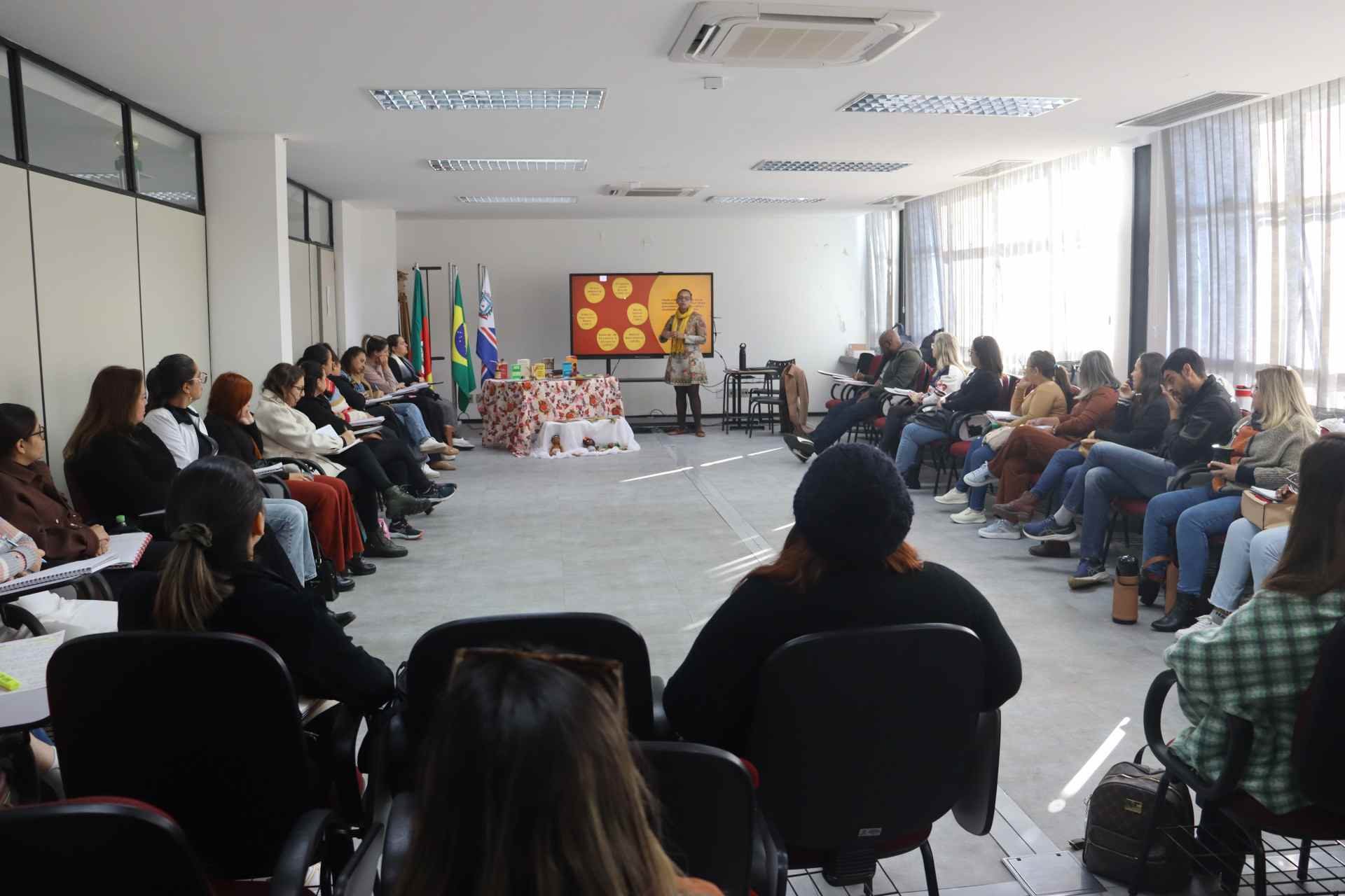 Curso busca fortalecer pr&aacute;ticas antirracistas em Campo Bom
