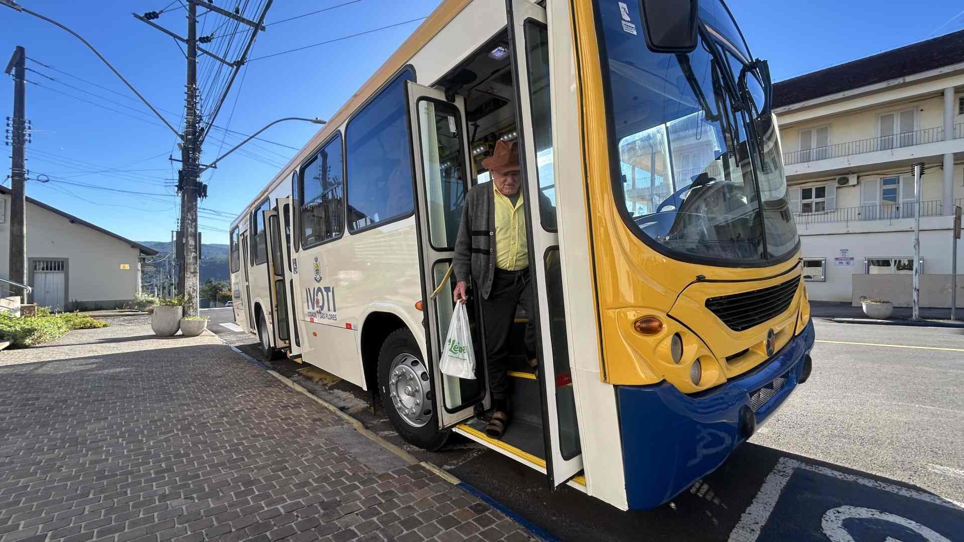 Ivoti vai investir R$ 21 mil por mês para oferecer ônibus gratuito à população
