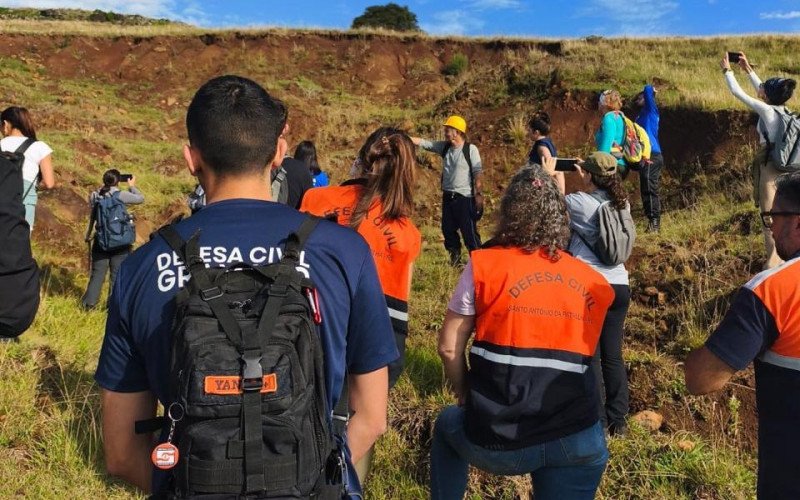 Defesa Civil participa de capacitação avançada para prevenção de deslizamentos