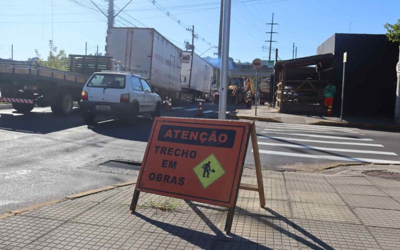 Obras de melhorias asfálticas chegam à Avenida Sete de Setembro em Novo Hamburgo
