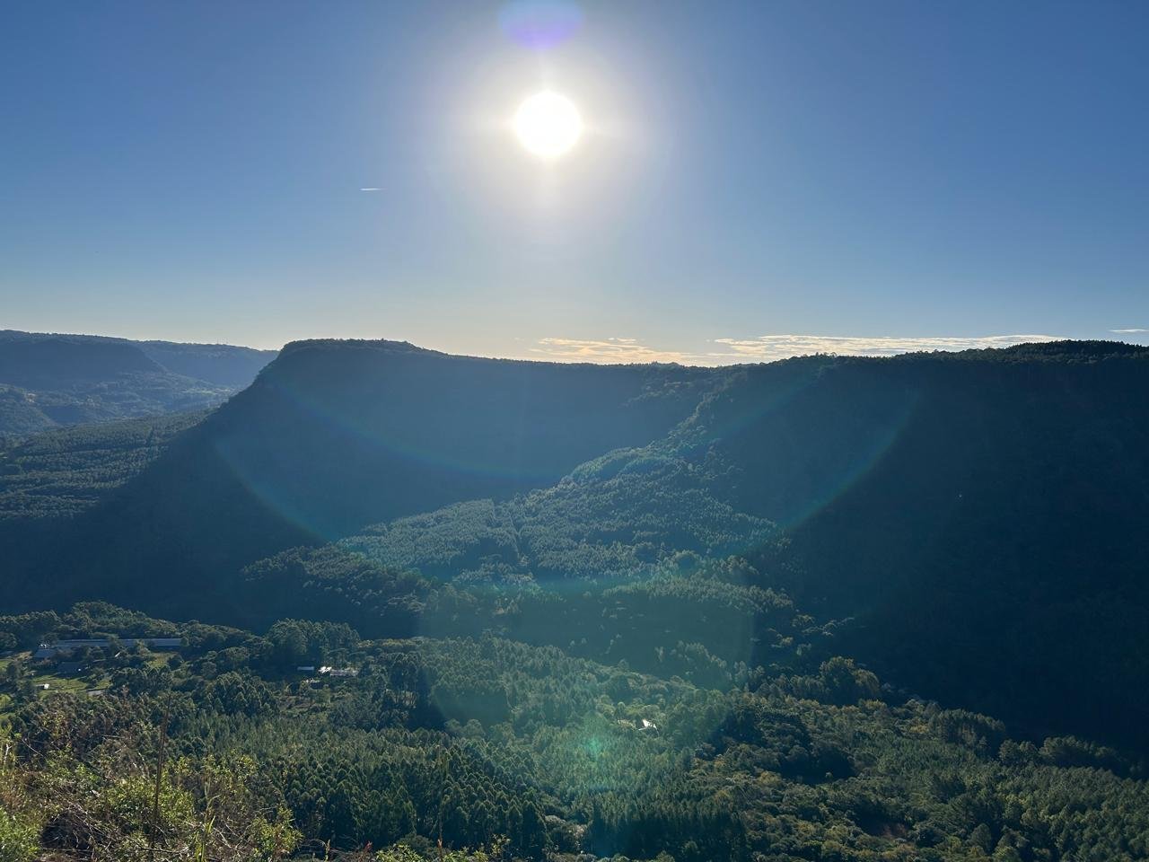 Academia Municipal de Canela promover&aacute; caminhada at&eacute; o Morro do Ded&atilde;o; saiba como participar