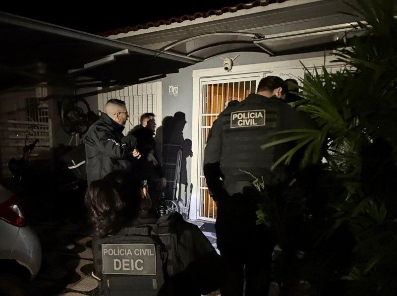 Bandido comanda esquema milion&aacute;rio de dentro da cela do Complexo Prisional de Canoas