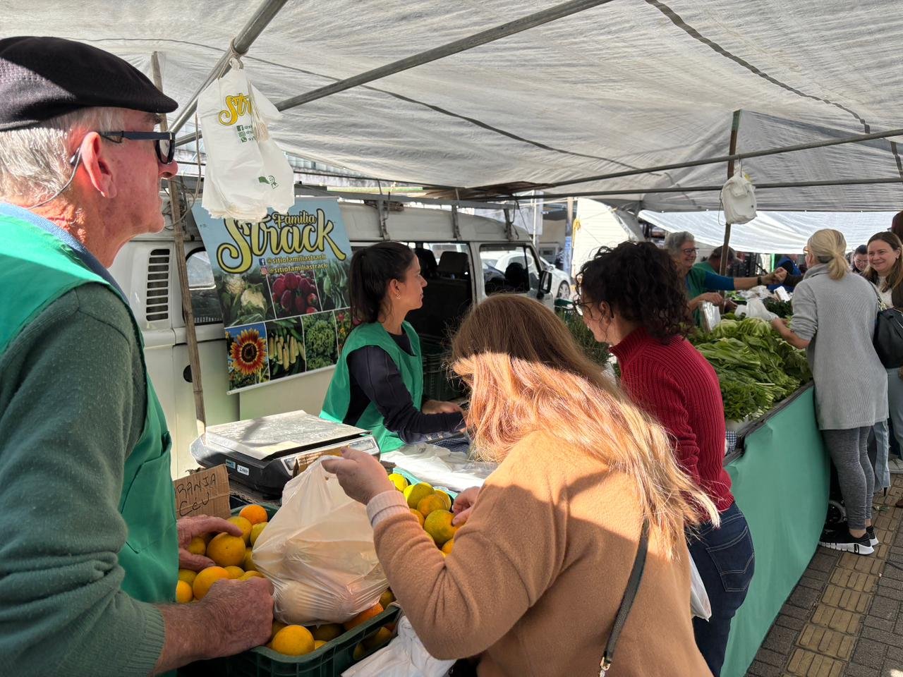 Feira do Produtor reúne famílias e celebra 37 anos de tradição em Novo Hamburgo