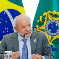 Lula diz que não aceitará últimas taxações dos EUA por respeito aos trabalhadores