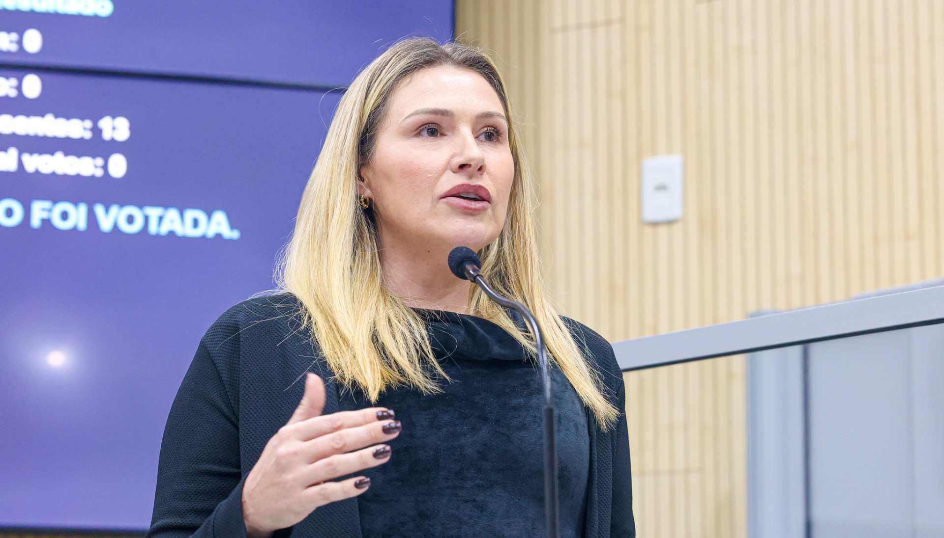 Convidada para concorrer a deputada, vereadora de Novo Hamburgo abre m&atilde;o em nome de Fatima Daudt