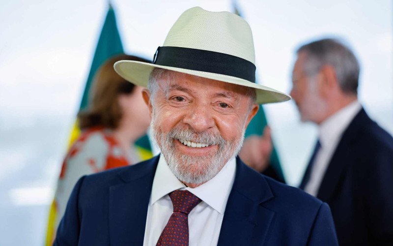 Lula sanciona lei que possibilita renovação automática da CNH, mas nem todos terão benefício | abc+