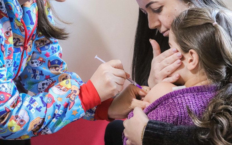 Prefeitura de Canela leva vacinação contra a gripe até escolas infantis