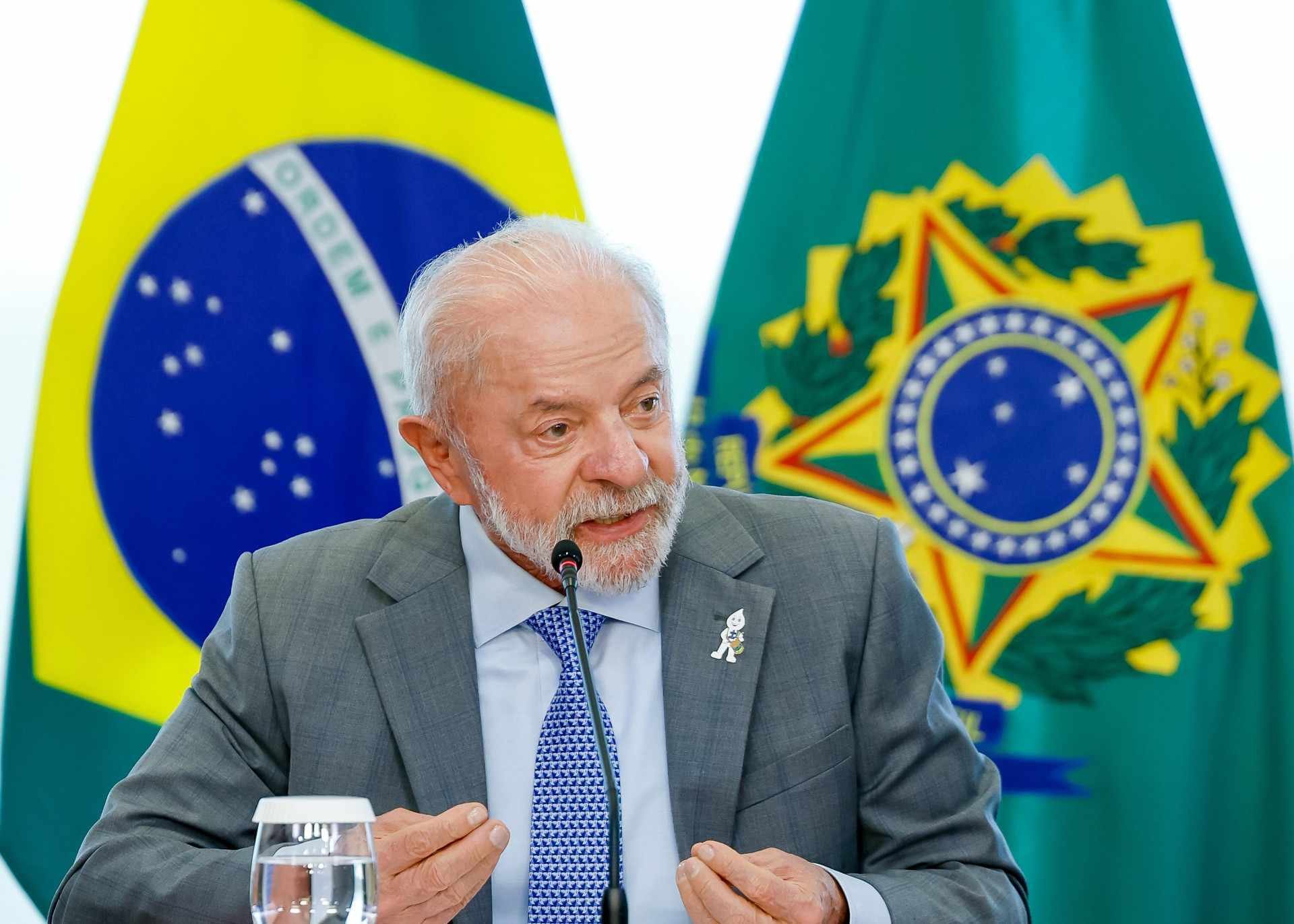 Lula diz que n&atilde;o aceitar&aacute; &uacute;ltimas taxa&ccedil;&otilde;es dos EUA por respeito aos trabalhadores