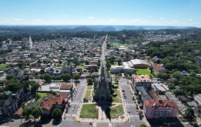 Pesquisa do Sebrae mapeia e analisa estrutura hoteleira de Canela; veja como ficou classificação da cidade