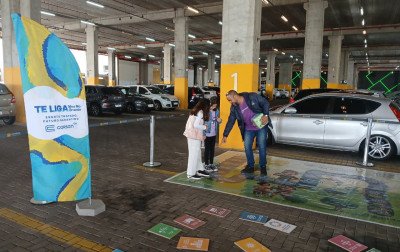 Tem drive-thru de reciclagem no Canoas Shopping; veja o que pode ser levado