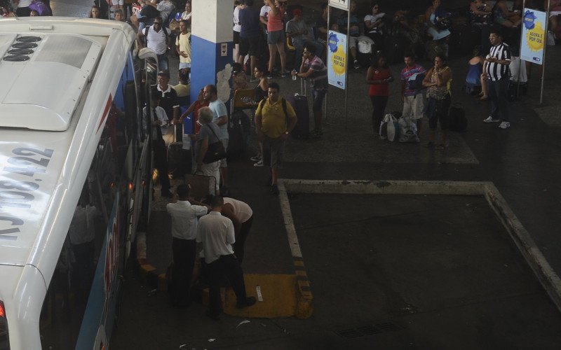 Ônibus de turismo seguia de São Paulo para o Rio de Janeiro quando assalto aconteceu | abc+