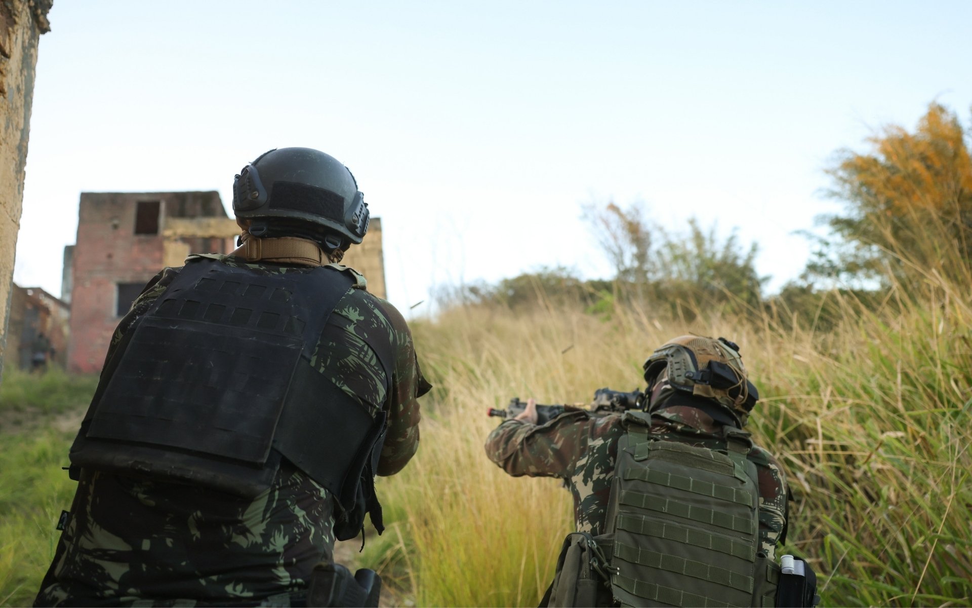 Ex&eacute;rcito Brasileiro prepara 5 brigadas com prontid&atilde;o imediata para responder a poss&iacute;vel guerra