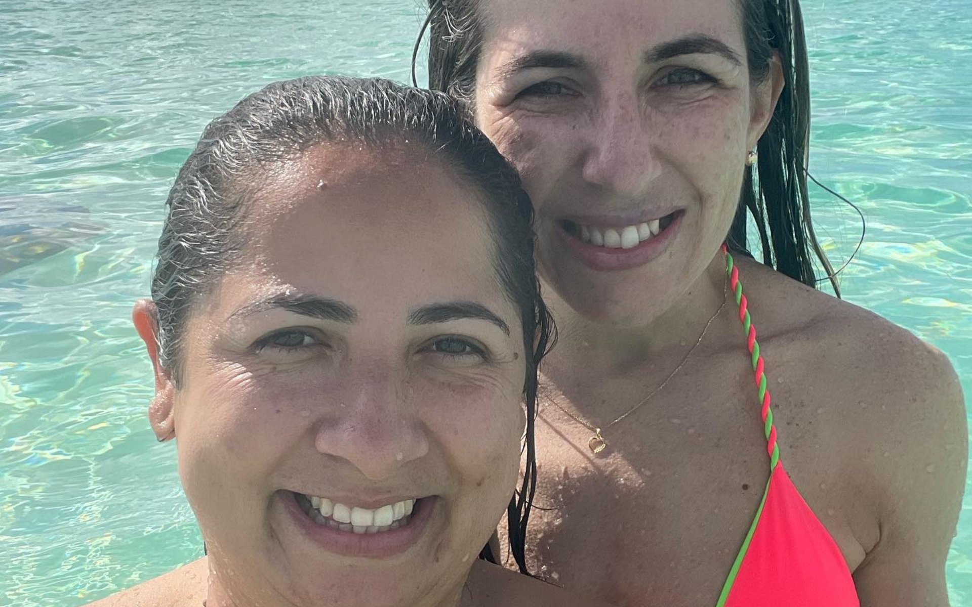 Neila e Débora morreram no local do acidente | abc+