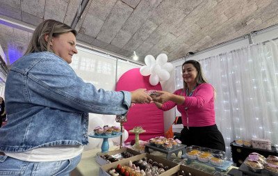 Histórias diferentes, mesmo recomeço: Empreendedores se reúnem em feira em Sapiranga