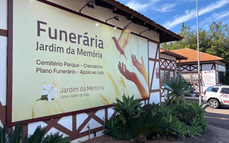 Velório de Neila Patrícia Gomes de Medina, Débora Juliana Reinheimer Marques e Cecília Marques de Medina no sábado (16), em Novo Hamburgo, na Capela Ecumênica do Crematório e Cemitério Parque Jardim da Memória