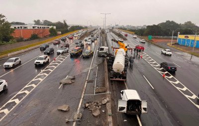 BR-116: Trânsito segue complicado após acidente envolvendo caminhão-tanque no Vale do Sinos