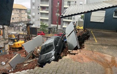 Condomínio de Novo Hamburgo atingido por deslizamento já apresentava rachaduras e infiltrações, diz Defesa Civil