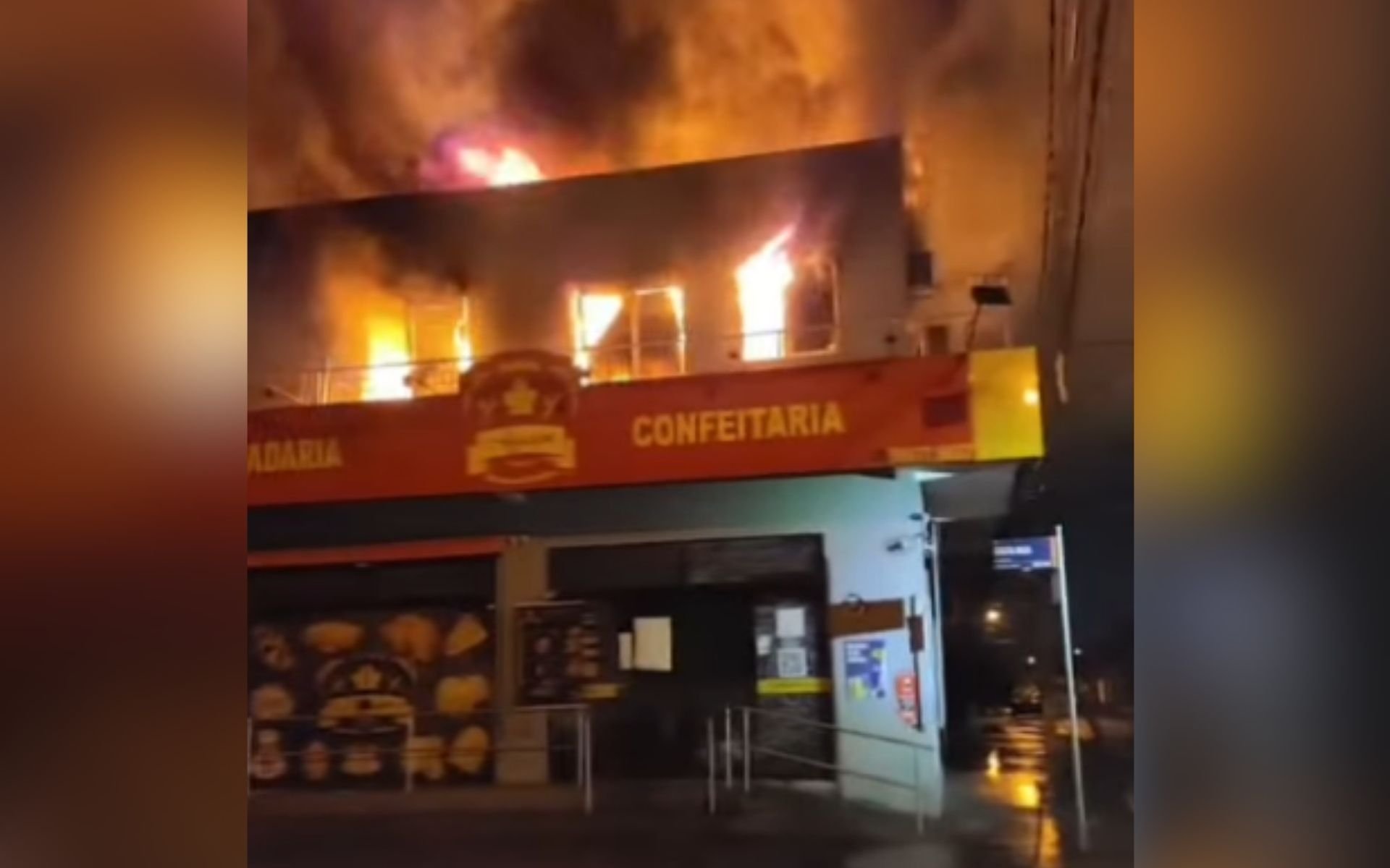 V&Iacute;DEO: Inc&ecirc;ndio atinge padaria em bairro de Novo Hamburgo
