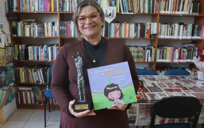 "É uma celebração da literatura para a infância": Vencedora do Prêmio Açorianos, Milene Barazzetti relata inspiração nos alunos