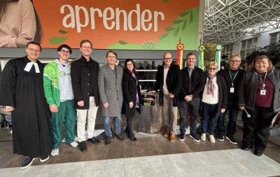 Colégio Sinodal celebra 90 anos com descerramento de placa comemorativa