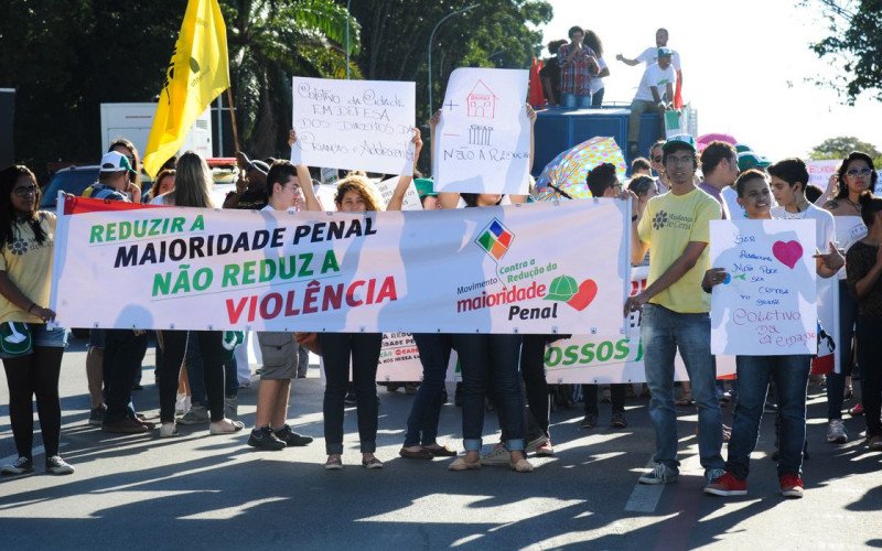 CCJ retoma nesta terça debate sobre redução da maioridade penal | abc+