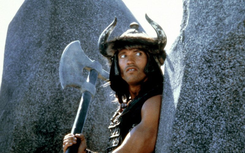 Arnold Schwarzenegger como Conan, O Bárbaro, em 1982 | abc+