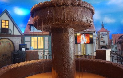 Entenda o vídeo da fonte de chocolate em Gramado que viralizou com quase 5 milhões de views