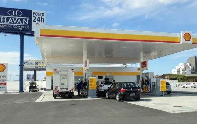 Gasolina por R$ 4,99 o litro é vendida pelos postos Havan no Dia do Imposto Zero