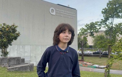 Jovem de Taquara em intercâmbio na Europa enfocando diversidade