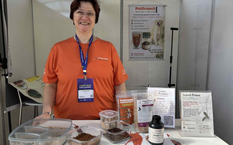 Adriana, da Insect Protein, no Campo Bom Expo. Summit | abc+
