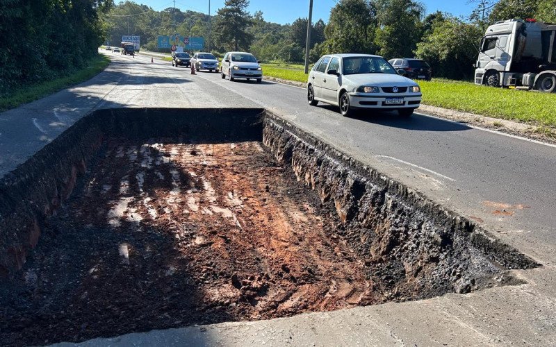 Obras em trecho de 1,5 quilômetro provocam bloqueio de uma faixa na RS-239 em Campo Bom