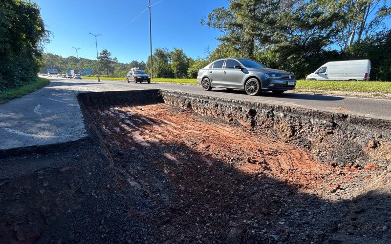 Obras em trecho de 1,5 quilômetro provocam bloqueio de uma faixa na RS-239 em Campo Bom