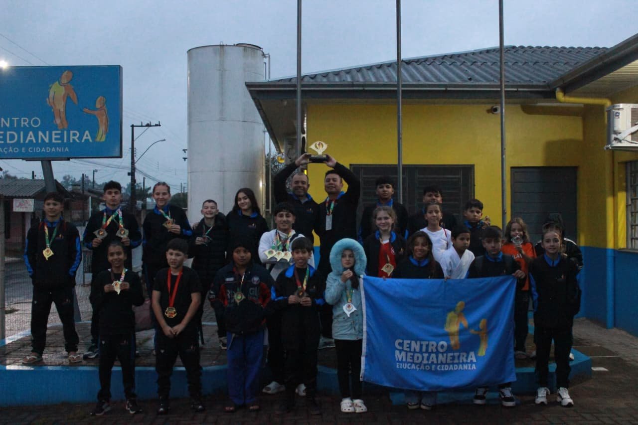 Equipe do Centro Medianeira &eacute; campe&atilde; de Jud&ocirc; em Gramado