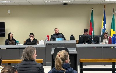 Casal acusado de tentar matar filho ainda no útero é absolvido após júri em Ivoti