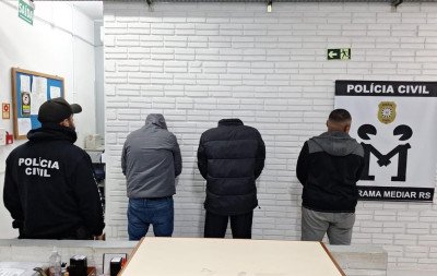 Três são presos por tráfico de drogas em São Leopoldo