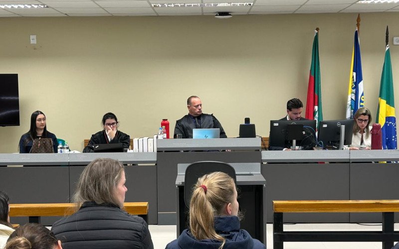 Júri de casal que tentou matar filho ainda no útero ocorre 10 anos depois do crime | abc+