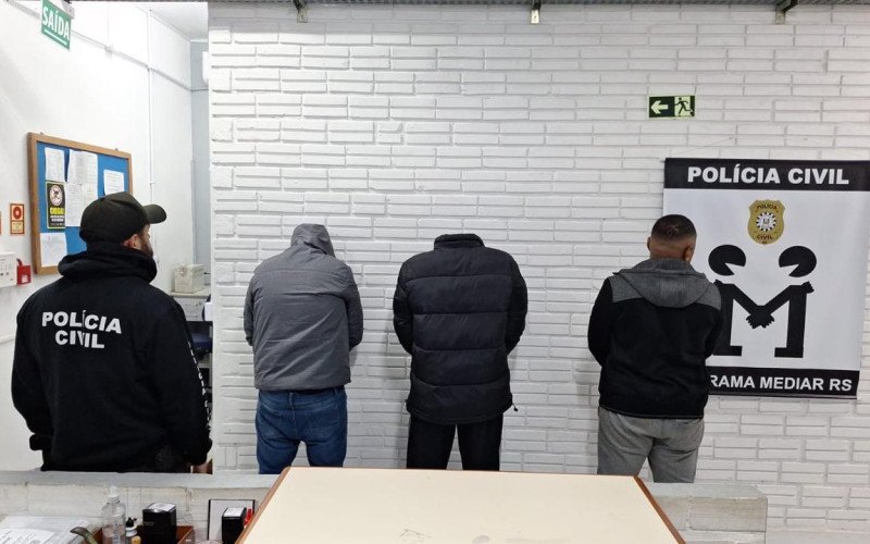 Três são presos por tráfico de drogas em São Leopoldo