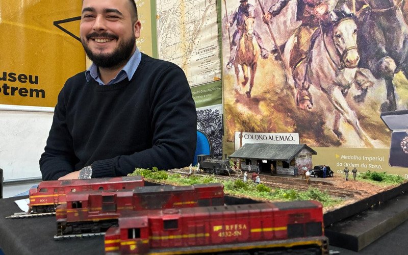Ferromodelismo: locomotivas e maquete da antiga Estação Hamburgo Velho, feita por Tiago Silva