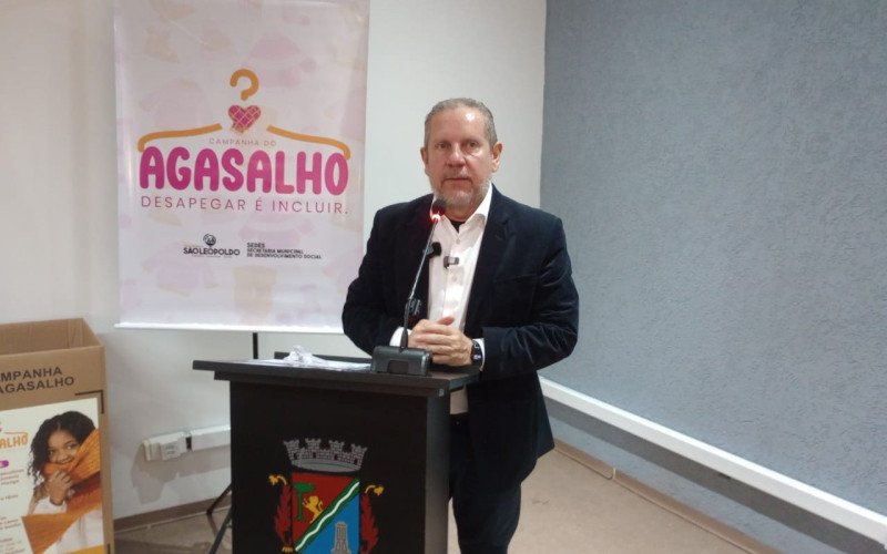 Prefeito Heliomar Franco no lançamento da Campanha do Agasalho 2026