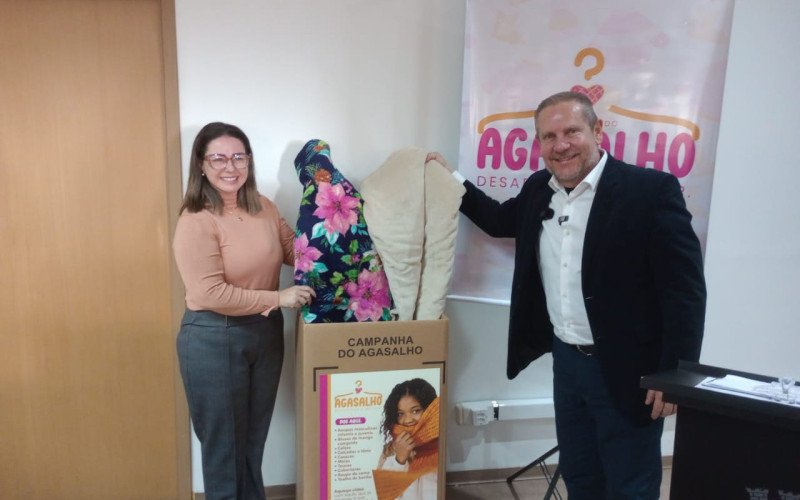 Patrícia Giacomini e Heliomar Franco no lançamento da Campanha do Agasalho 2026