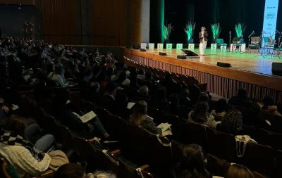 "Ser professor é uma das coisas mais sagradas do mundo": Veja como foi o fórum de educação da Sicredi Pioneira
