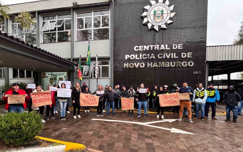 Manifestação pede justiça pelo acidente do motoboy Vitor Leonardo Nunes Botta | abc+