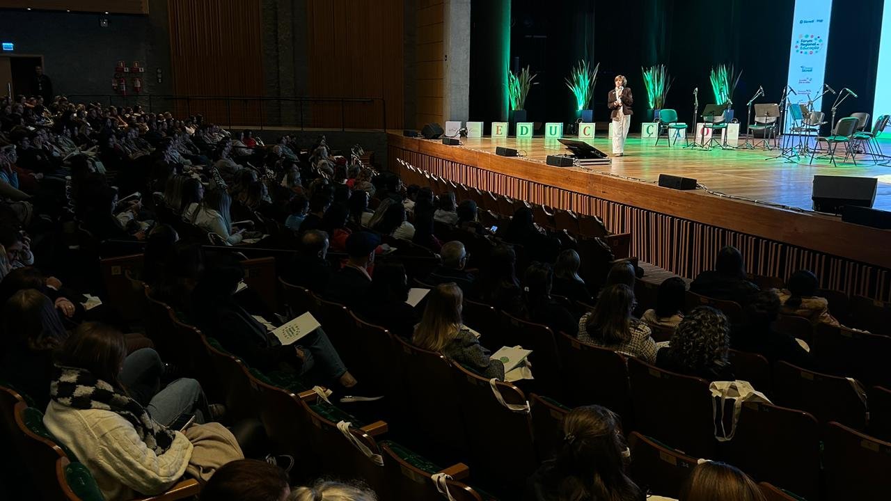 &ldquo;Ser professor &eacute; uma das coisas mais sagradas do mundo&rdquo;: Veja como foi o f&oacute;rum de educa&ccedil;&atilde;o da Sicredi Pioneira