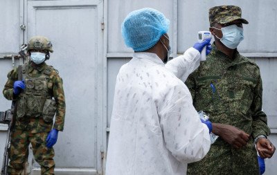 Ebola: Dez países africanos estão sob alto risco, diz agência