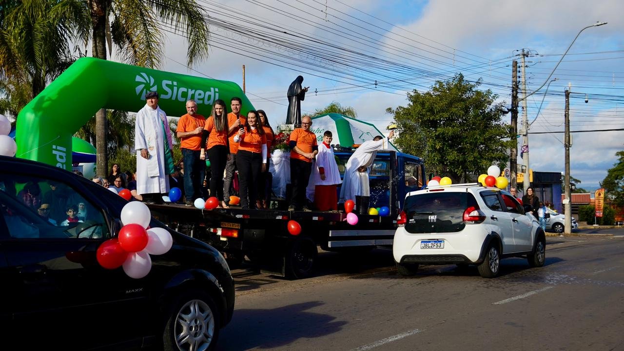 Procissão Motorizada reúne fiéis em mais um ato de fé em Nova Santa Rita